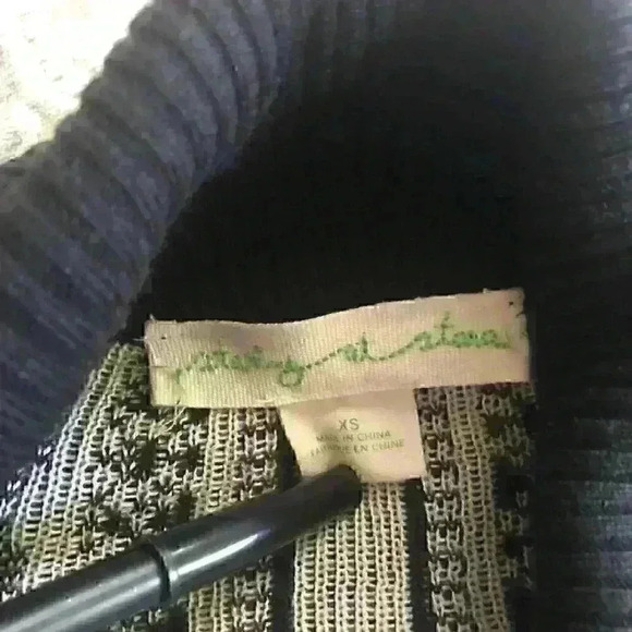 Staring at  Stars Intarsia Aztec Drape Cardigan - Picture 7 of 11